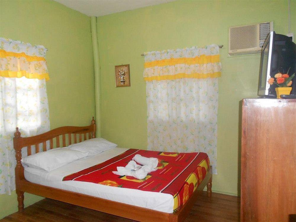 Tia Mers Guest House Пуэрто-Принцеса Экстерьер фото