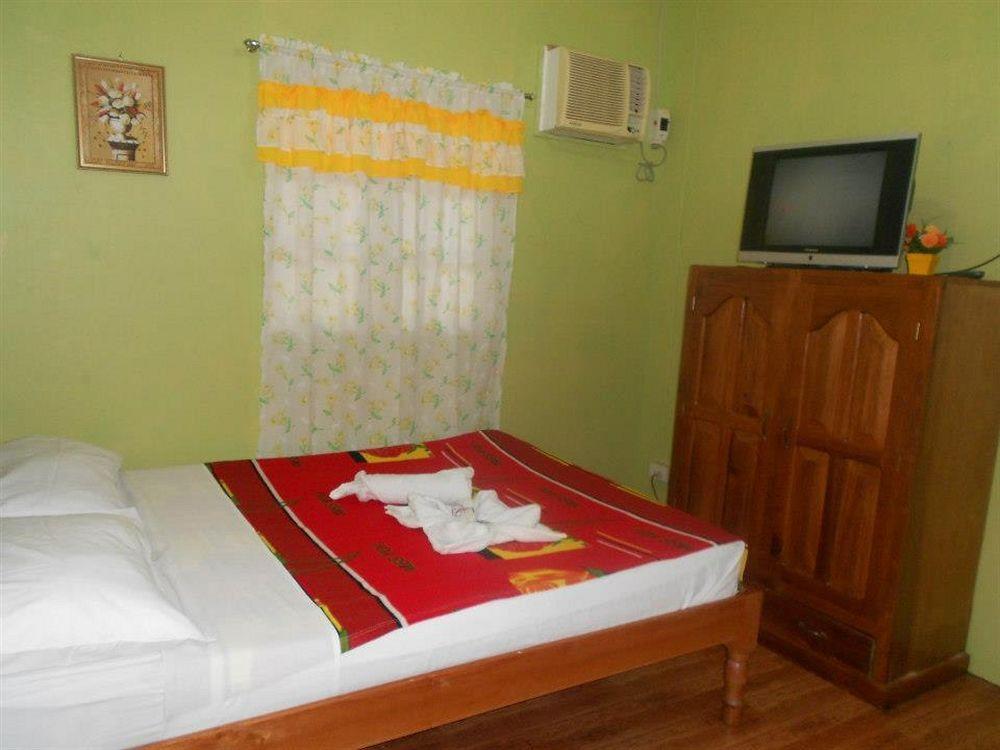 Tia Mers Guest House Пуэрто-Принцеса Экстерьер фото