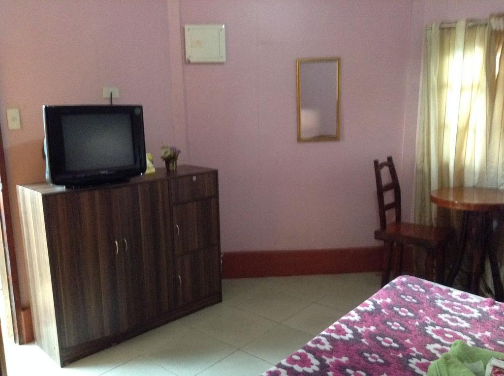 Tia Mers Guest House Пуэрто-Принцеса Экстерьер фото
