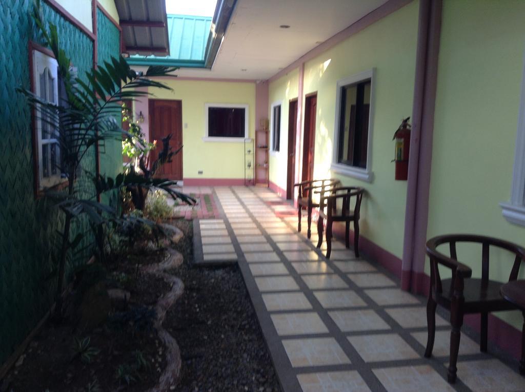 Tia Mers Guest House Пуэрто-Принцеса Экстерьер фото