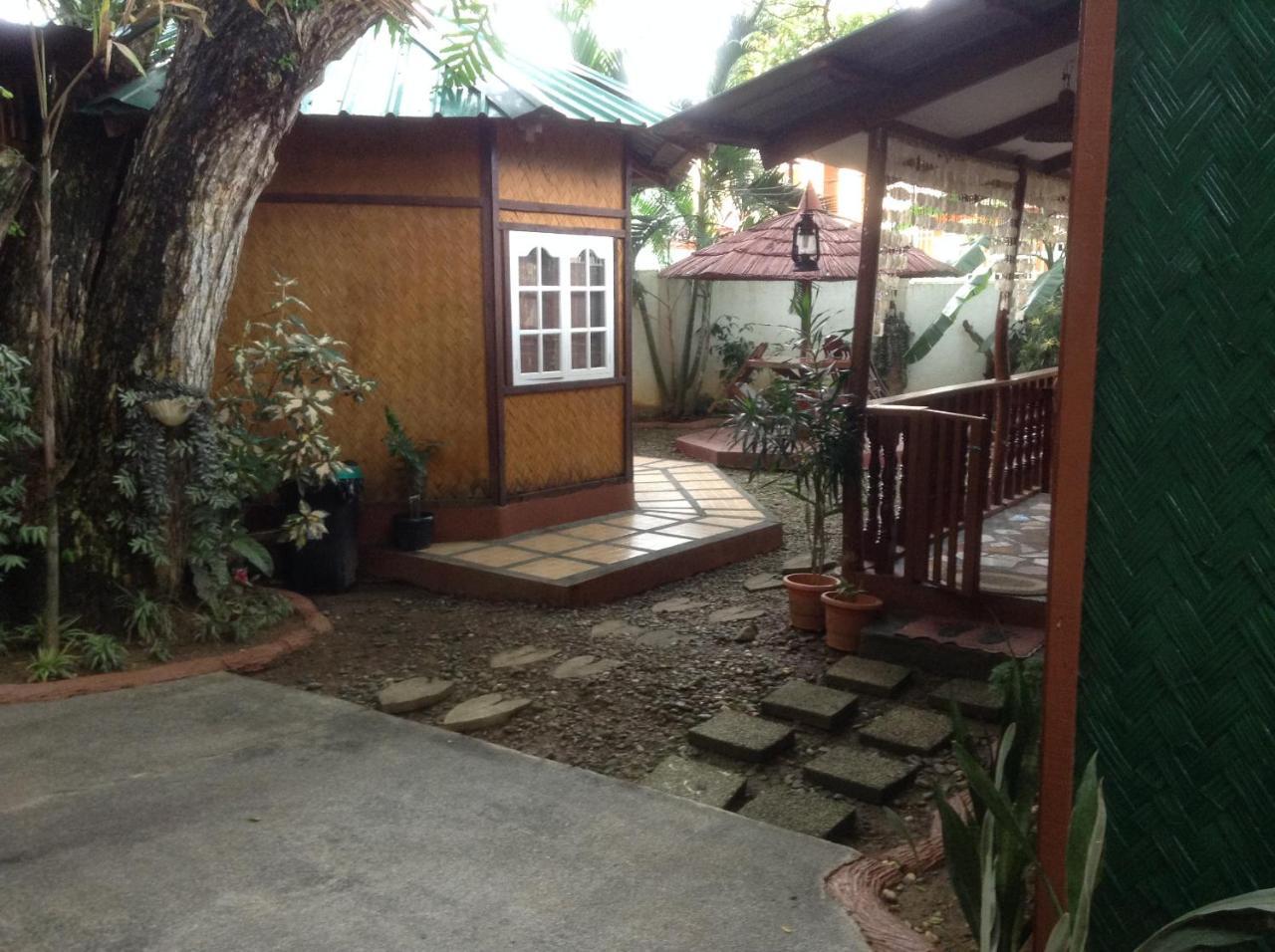 Tia Mers Guest House Пуэрто-Принцеса Экстерьер фото