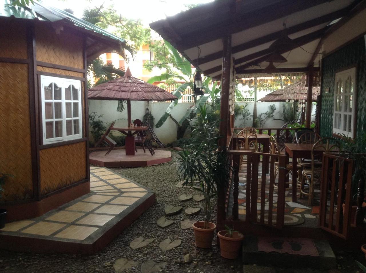 Tia Mers Guest House Пуэрто-Принцеса Экстерьер фото