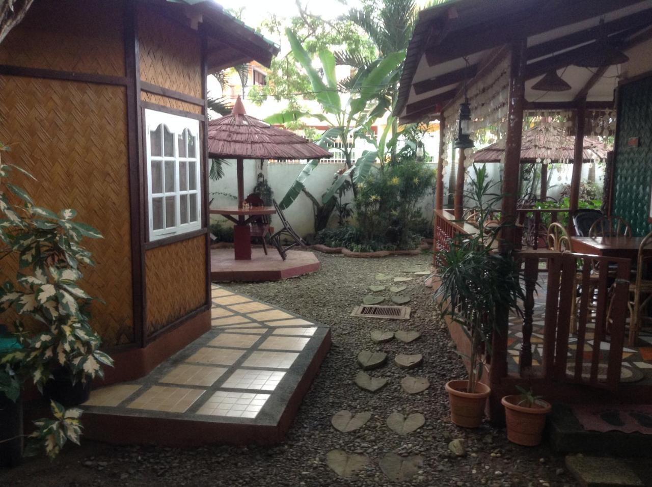 Tia Mers Guest House Пуэрто-Принцеса Экстерьер фото